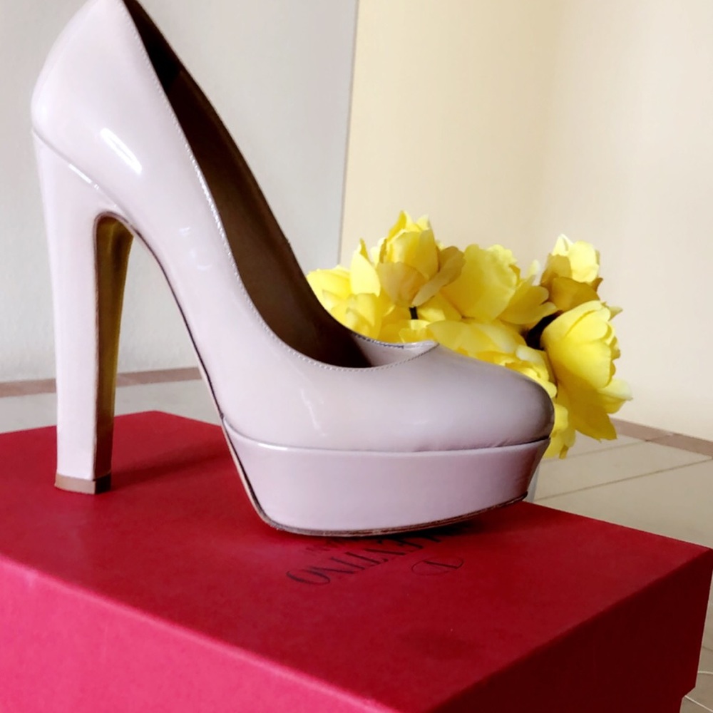 Valentino pumps